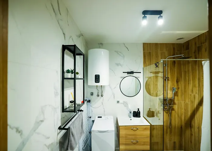 Multirooms Apartman *